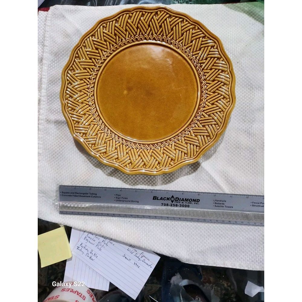 Noble Excellence VINTAGE WICKER  Embossed Earthenware Dinner Plate  11"